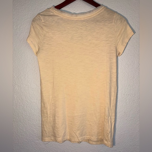 LOFT butter yellow v-neck top size M - Picture 2 of 5